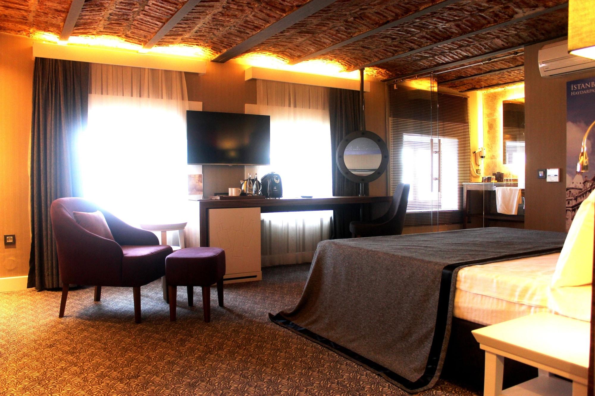 Montania Special Class Hotel Муданья Екстер'єр фото