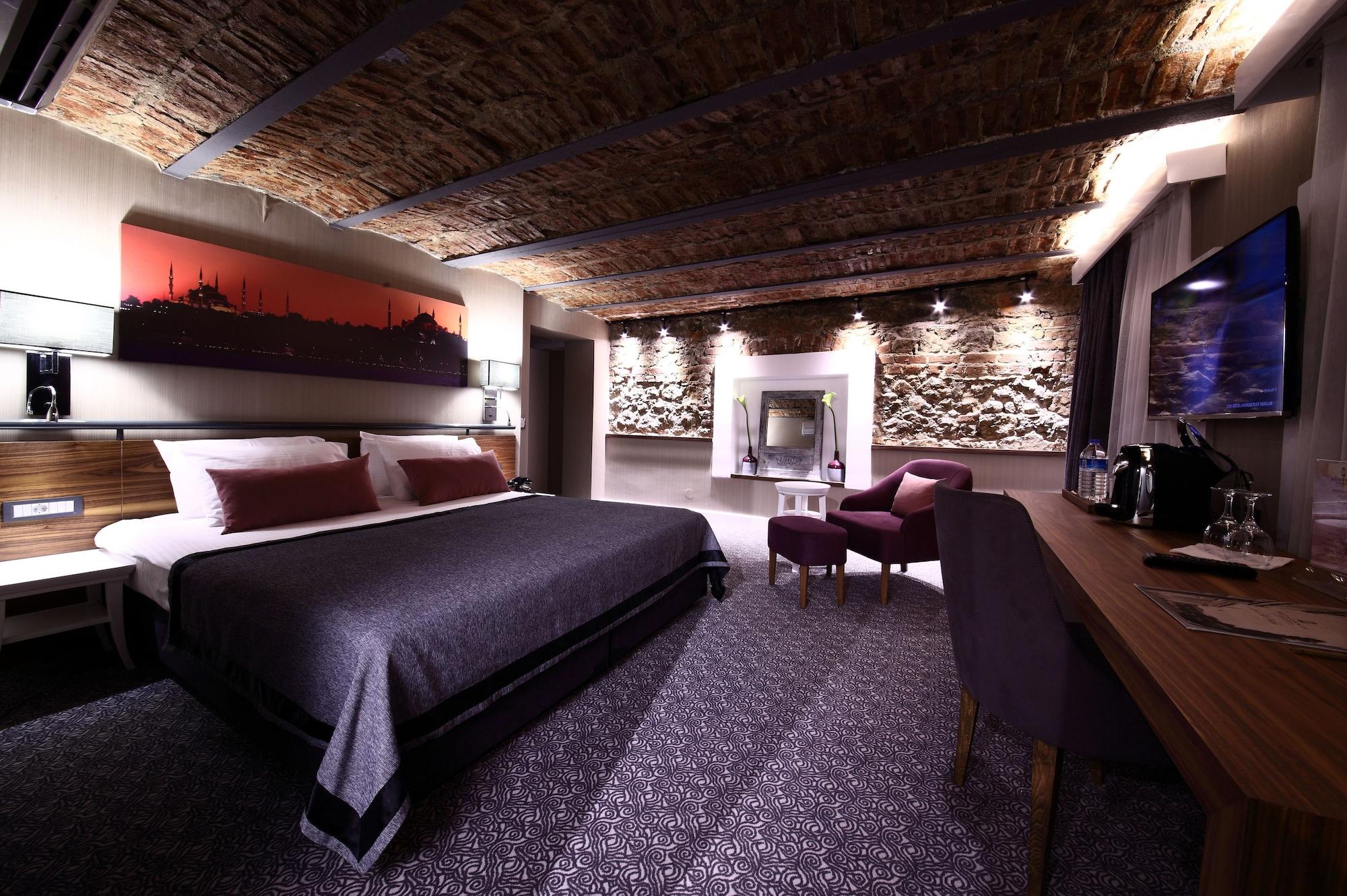 Montania Special Class Hotel Муданья Екстер'єр фото